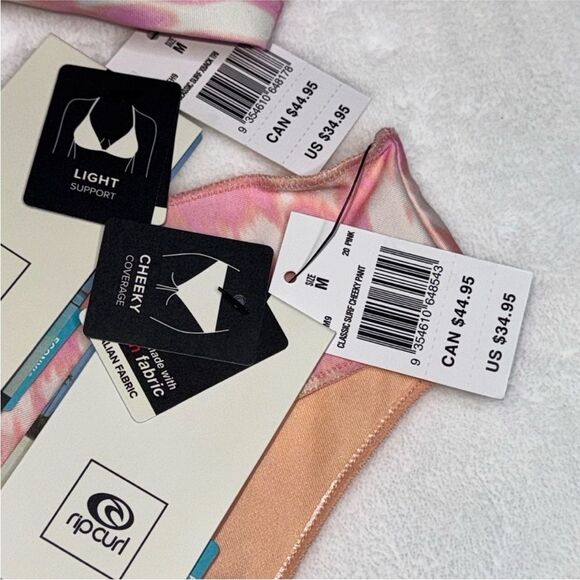 RIP CURL CLASSIC SURF ECO CROSSBACK TRI BIKINI TOP & CHEEKY BIKINI BOTTOM
Medium - Picture 6 of 10